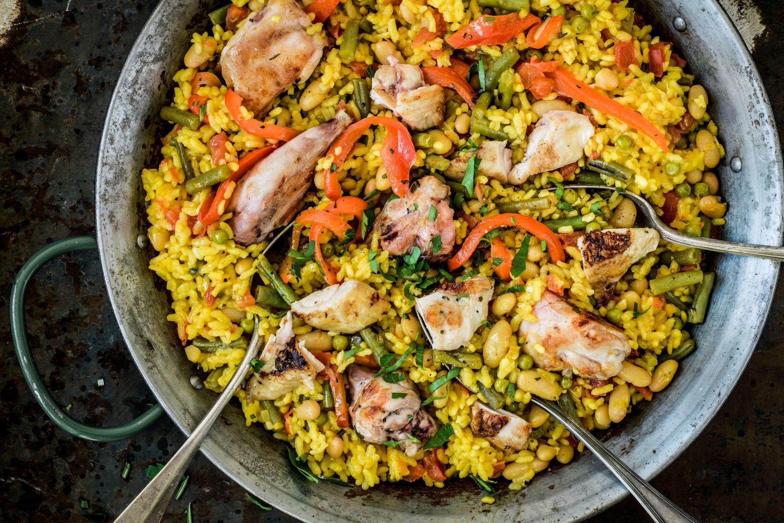 Valencian paella